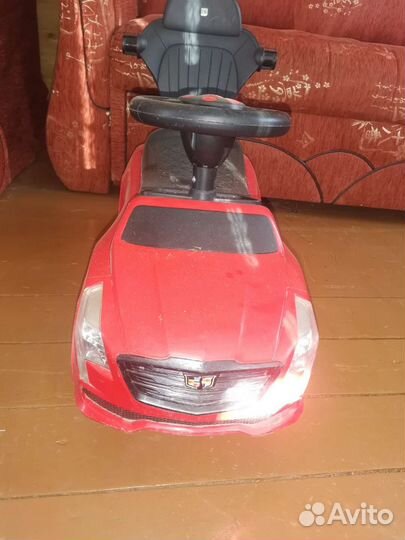 Детская машинка каталка с ручкой