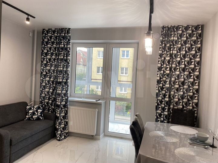 2-к. квартира, 70 м², 2/8 эт.