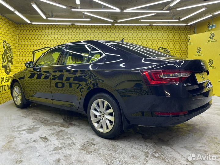 Автомобиль на запчасти Skoda Superb B8 cjsa 2017