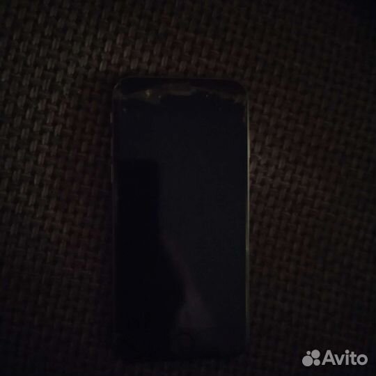 iPhone 6S, 32 ГБ