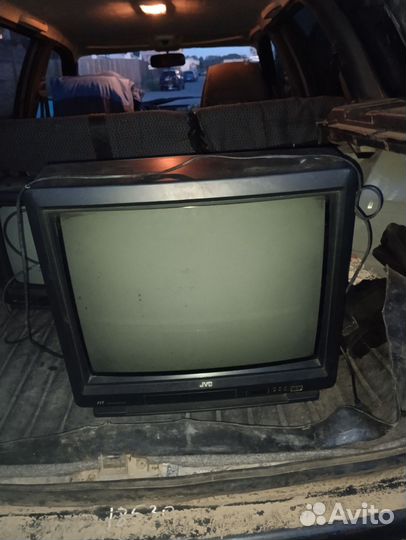 Телевизоры JVC с-2111 с-14Т1