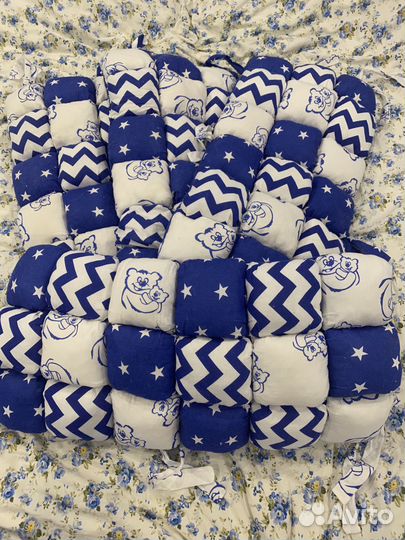 Комплект в детскую кроватку