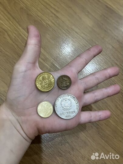 Монеты и банкноты