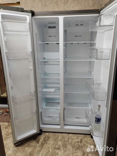 Холодильник LG Side by Side