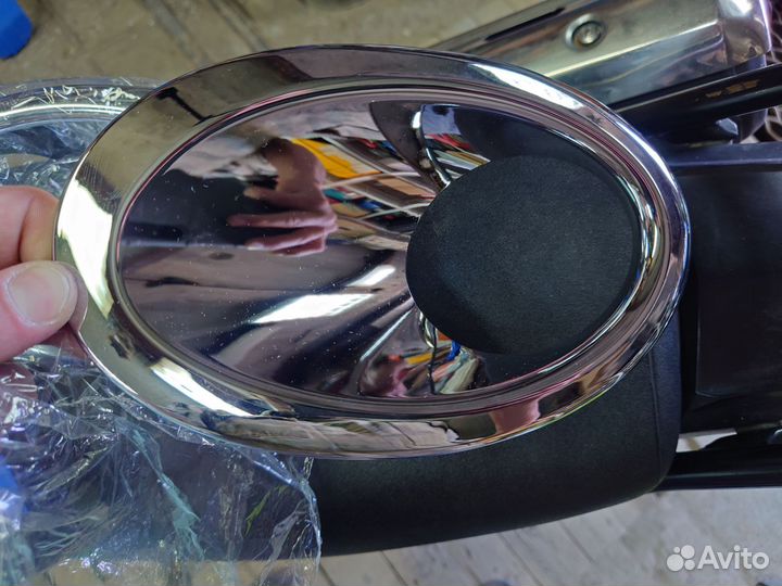 62256BT01A хромированная накладка противотуманки