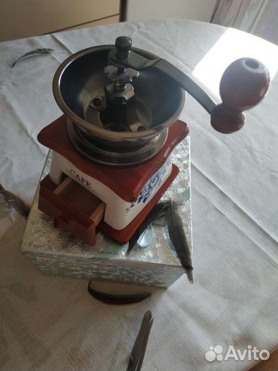 Турка для кофе СССР Гжель ; Кофемолка ручная новая
