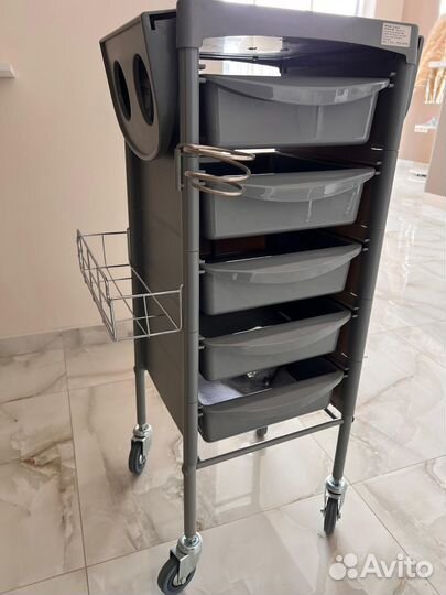 Тележка парикмахерская новая