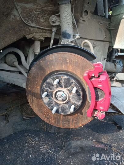 Передний правый поворотный кулак Geely Coolray