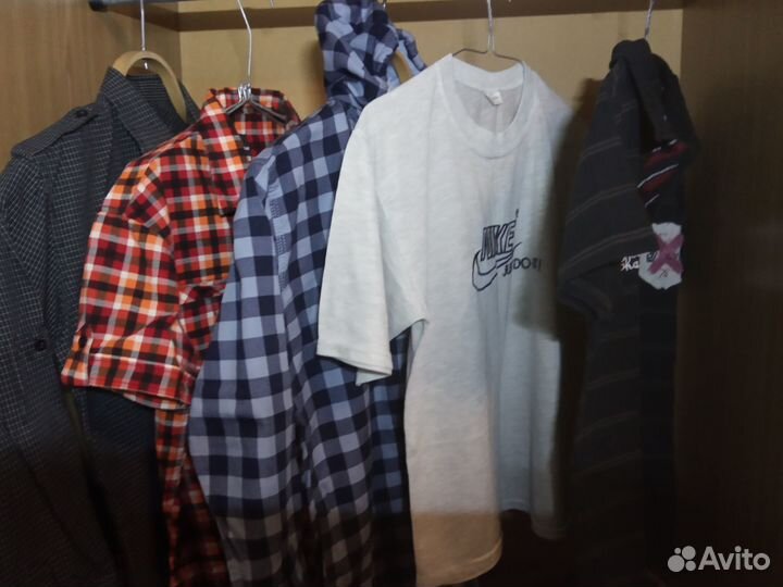 Футболки, рубашки, толстовкр, джинсы размер 42-44