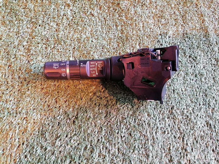 Переключатель подрулевой (дворников) D652-66-128 M