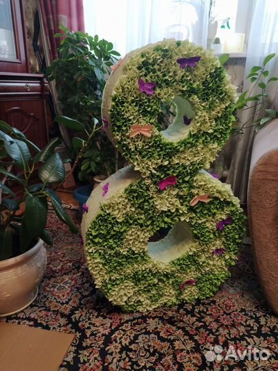 Цифра 8 на день рождения