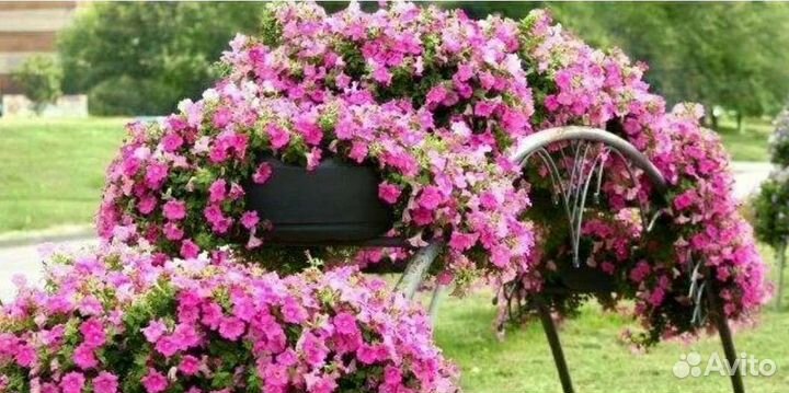 Стойка металлическая для цветов