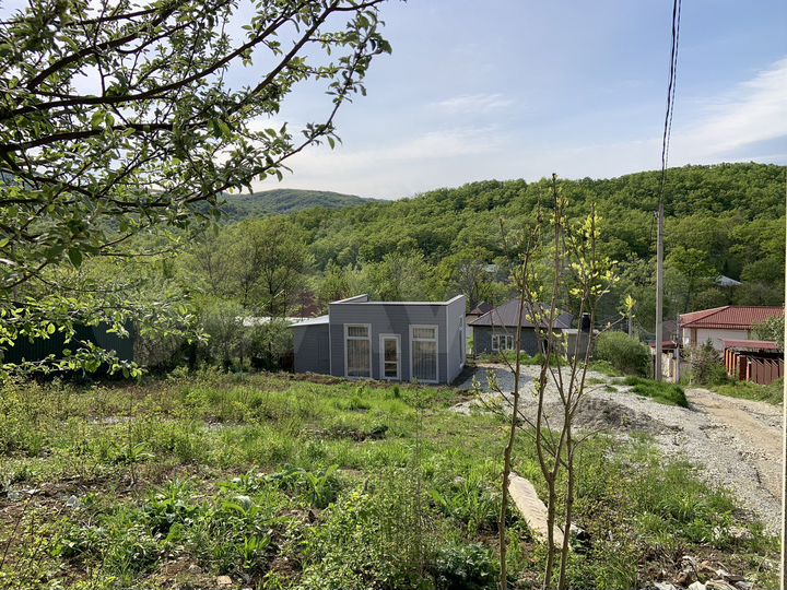 Дом 27,5 м² на участке 5,2 сот.