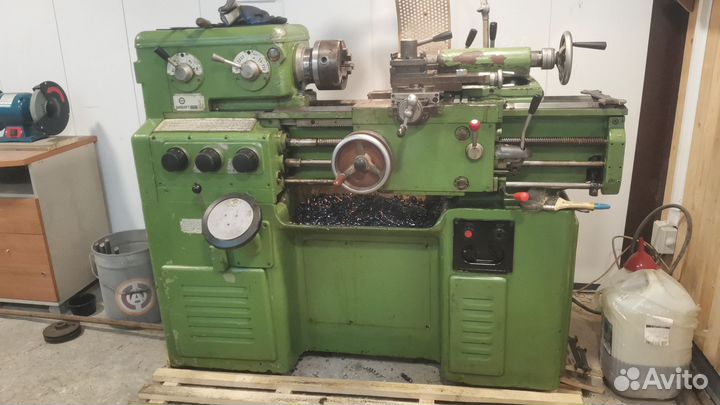 Токарь на станке иж и большой станок до 500мм