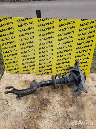 Стойка подвески передняя правая Audi A4 B8 2010