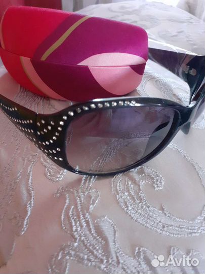Солнцезащитные очки женские