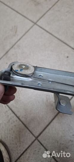 Механизм стеклоподъемника передний правый