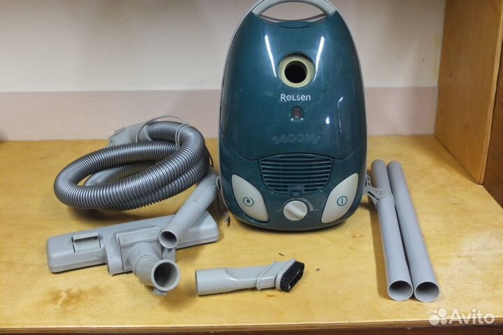 Пылесос 1300w