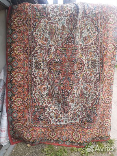 Ковер шерстяной