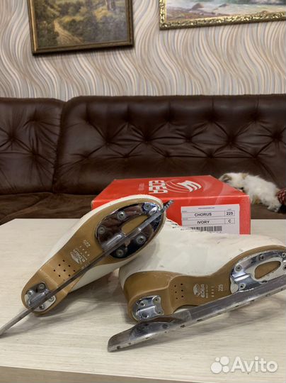 Коньки для фигурного катания