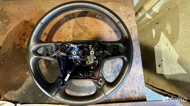 Руль chevrolet tahoe 2014-2021