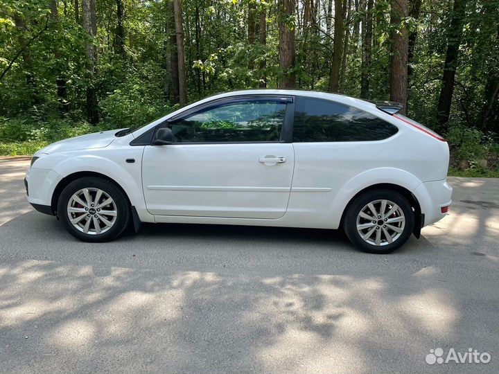Ford Focus 2.0 МТ, 2006, 232 200 км