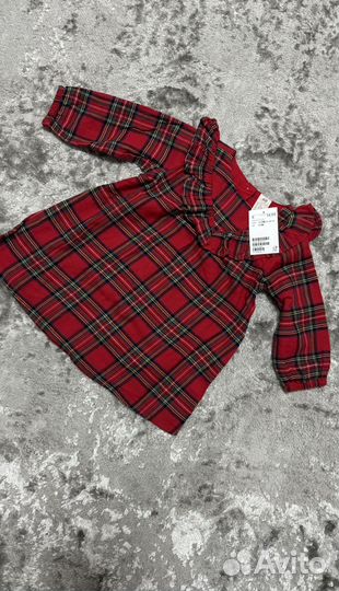 Платье на девочку фирмы Н&М 74см