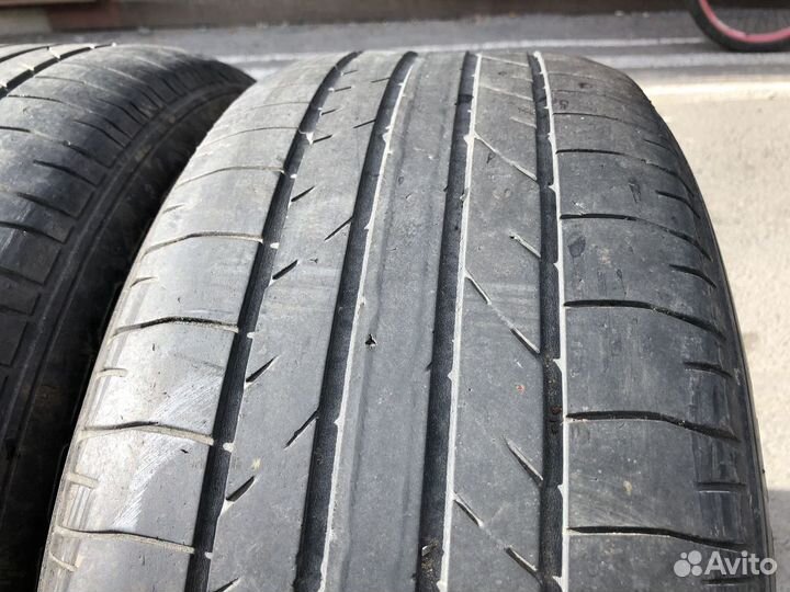 Bridgestone Potenza RE040 235/55 R17