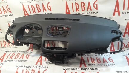 Торпедо Renault Fluence чёрная