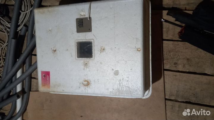 Инкубатор би-1 70 яиц с механическим поворотом