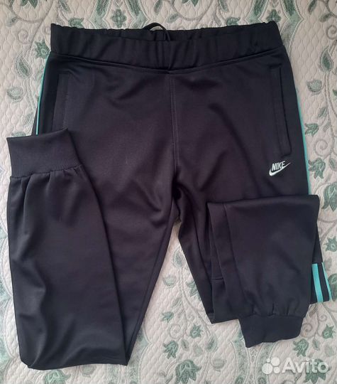 Спортивный костюм женский