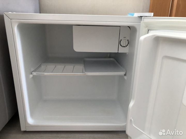 Мини холодильник Midea