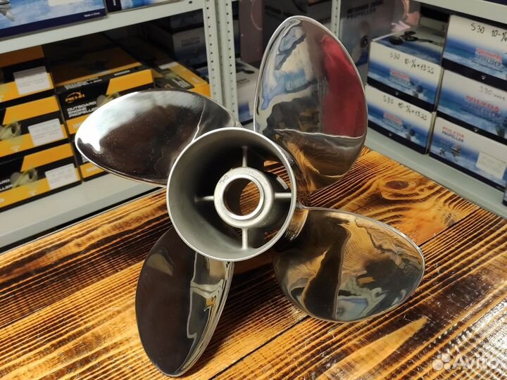 Гребной винт 150-300 л.с.; 4x14-1/4x17, сталь