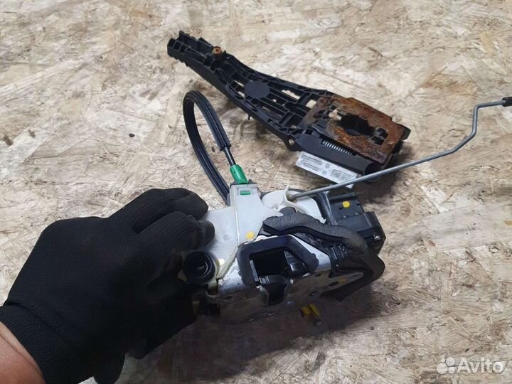 Замок двери задней шевроле круз 1