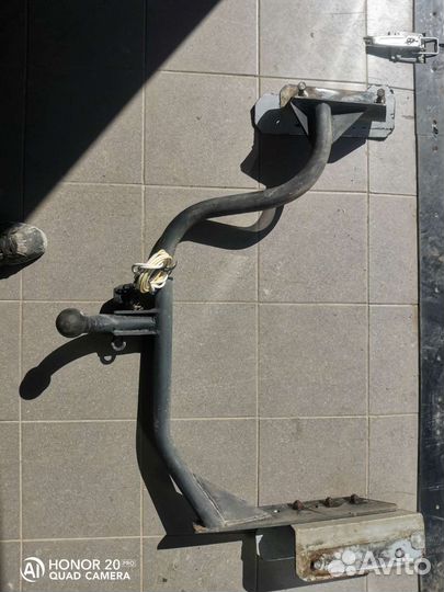 Фаркоп nissan nv200