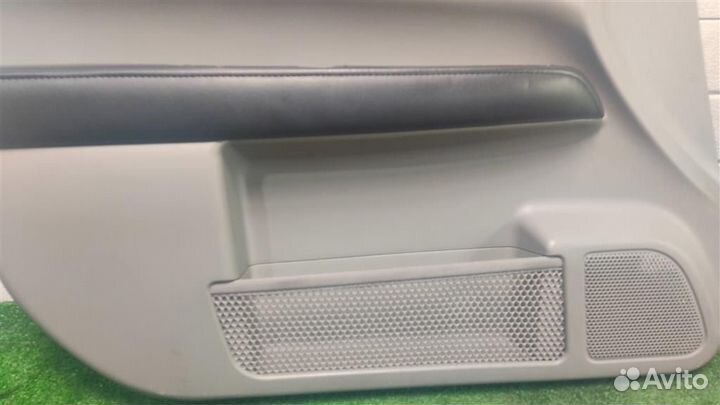 Обшивки дверей комплект Subaru Forester SG/S11 20