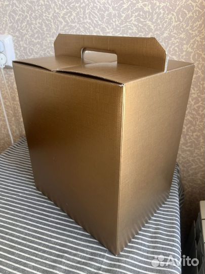 Коробка подарочная