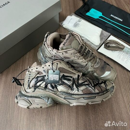 Кроссовки Balenciaga Runner Graffiti