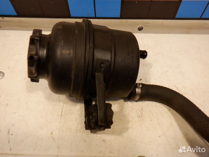 Бачок гидроусилителя гур BMW 3 E46 M43B19 M43TU