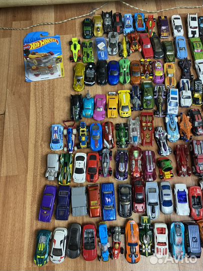 Машинки Hot wheels
