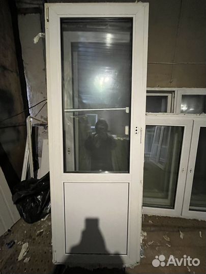 Двери баконные пвх бу 2050*750