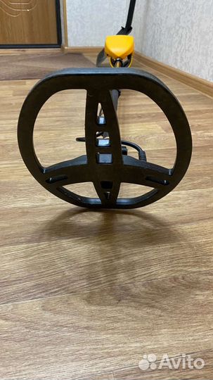 Металлоискатель и лопата Fiskars