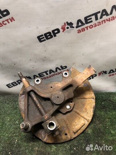 Кулак поворотный задний левый Kia Spectra седан