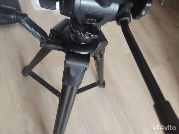 Штатив для фотоаппарата