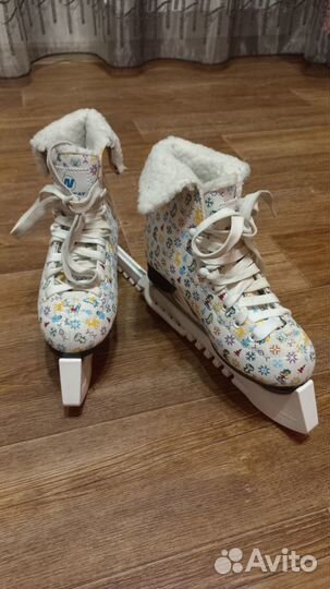 Коньки фигурные 32р (утеплённые)