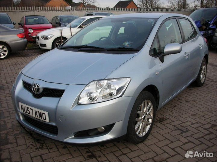 Разбор на запчасти Toyota Auris E15