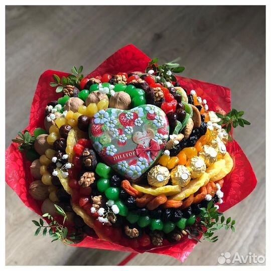 Фруктовая корзина на новый год