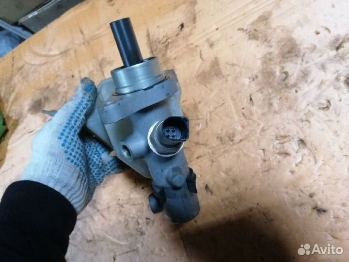 Главный тормозной цилиндр Porsche Cayenne 955