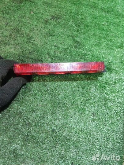 Стоп-сигнал дополнительный Ford Focus 2 1.8 2010