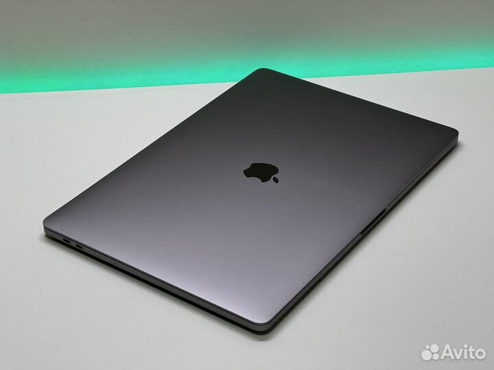 Топовый MacBook Pro 16 i9/64/1TB/2 video